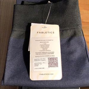 Fabletics Seamless Mid-Rise Statement LE